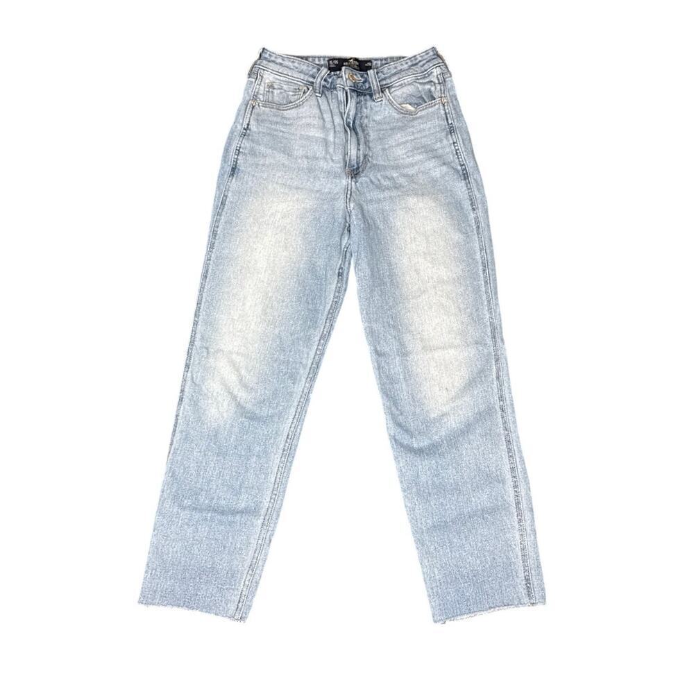 Hollister Ultra High-Rise Mom Jeans W25S Vintage Stretch Light Wash Raw Hem